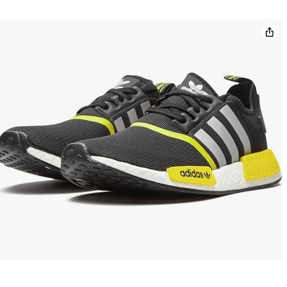 adidas Mens 11 NMD R1 Black/Matte Silver/Cloud F99713 Running Shoes NWOB - Picture 1 of 14
